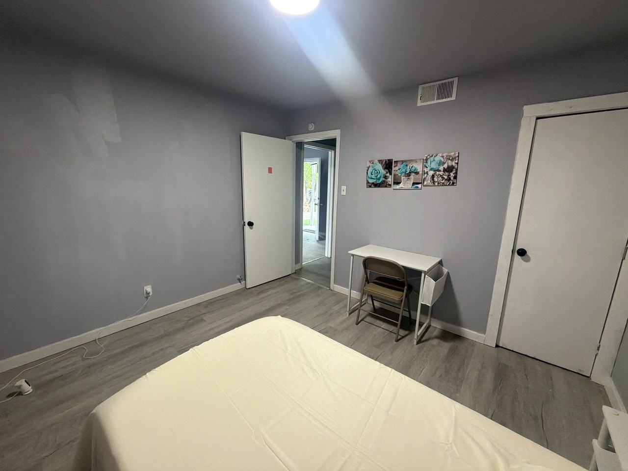 518 Gay St #1 - Photo 5 of 17