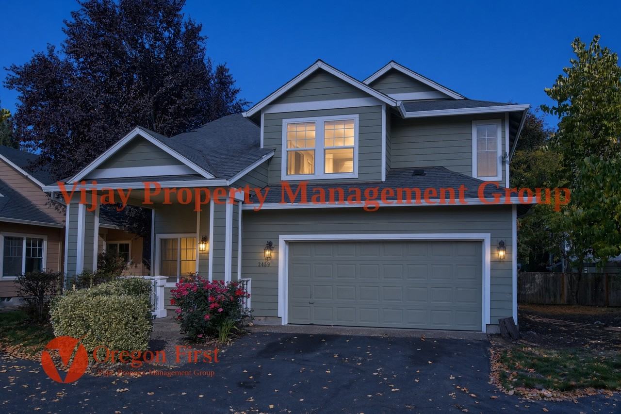 2459 Ne Cafe Way #1