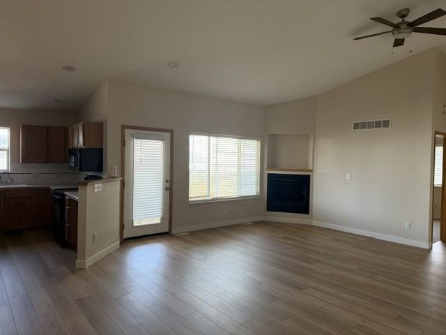 629 Ash St #1 - Photo 4 of 11