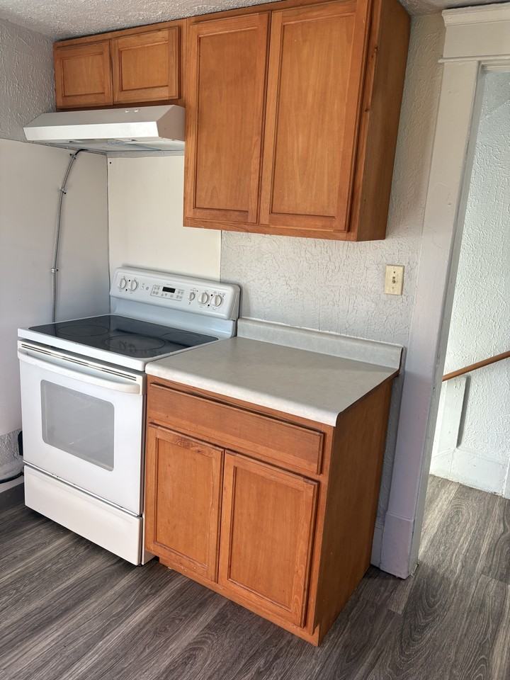 1115 Harpster Ave #UP - Photo 5 of 16