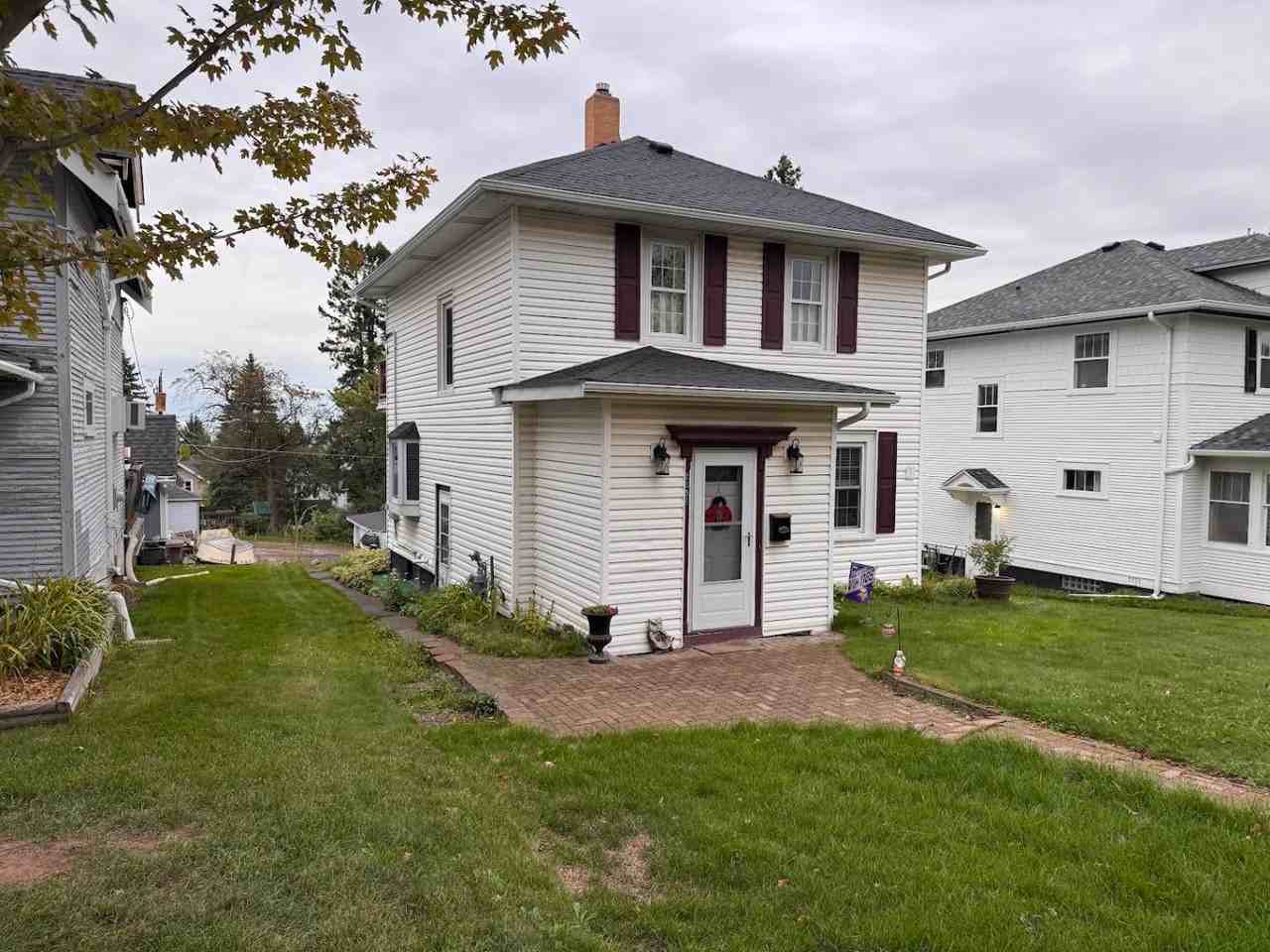 2256 W 13th St - Photo 2 of 11