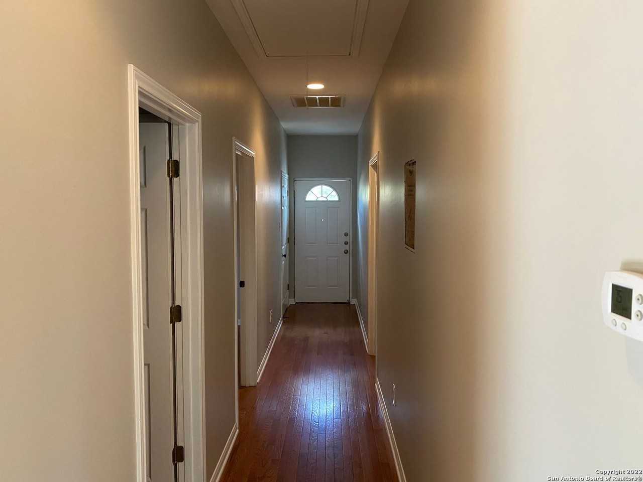 215 Simon - Photo 5 of 15