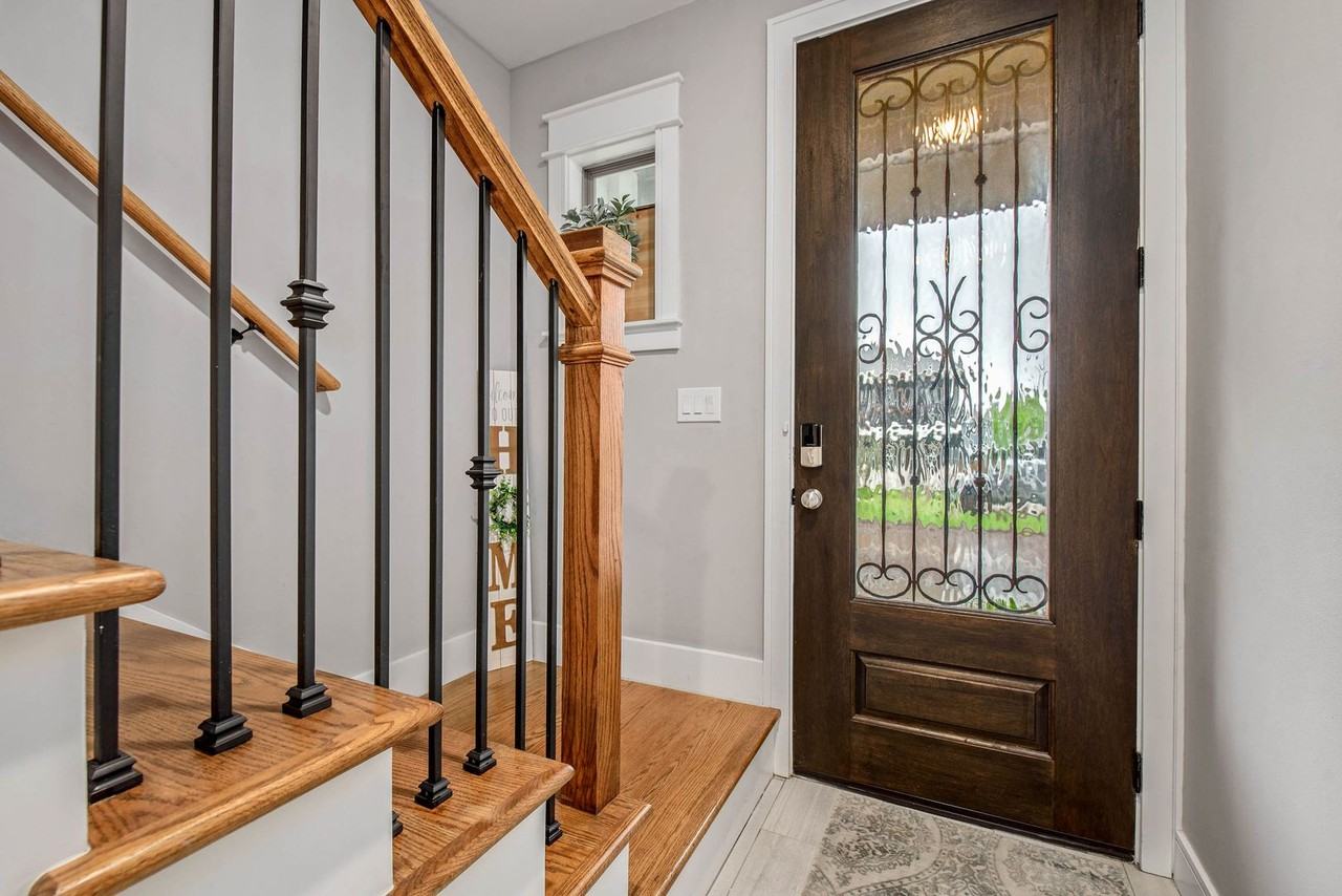 4208 Aspen St - Photo 2 of 17