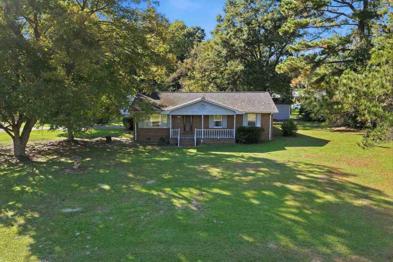 1148 Moore Town Rd - Photo 2 of 37
