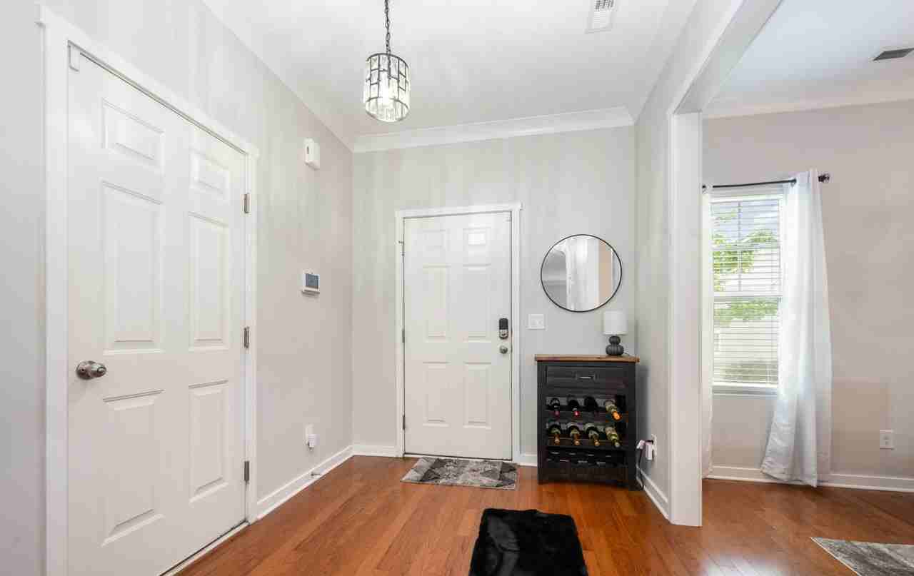 4822 Tradd Cir - Photo 3 of 22