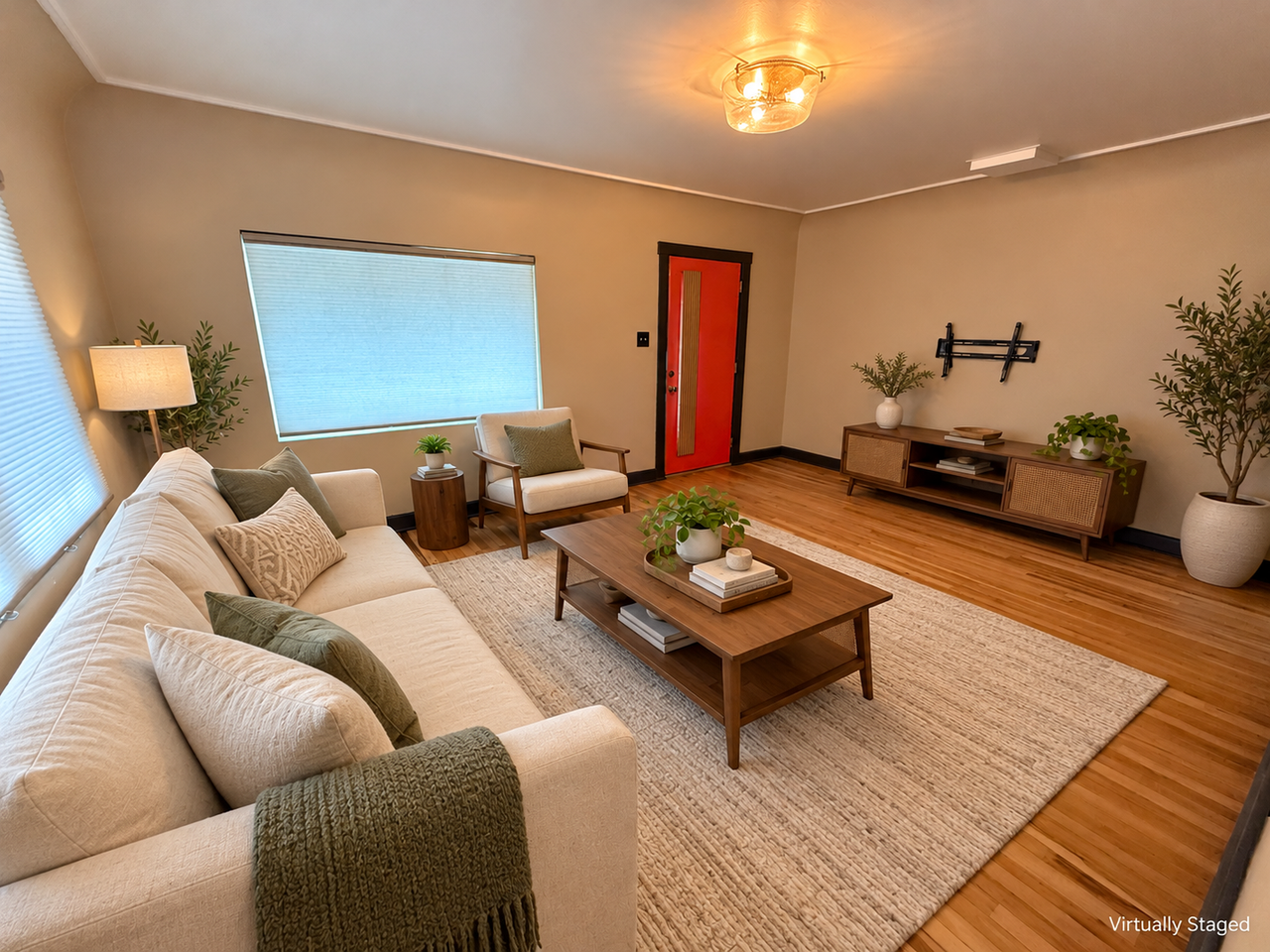 3305 East St - Photo 4 of 16
