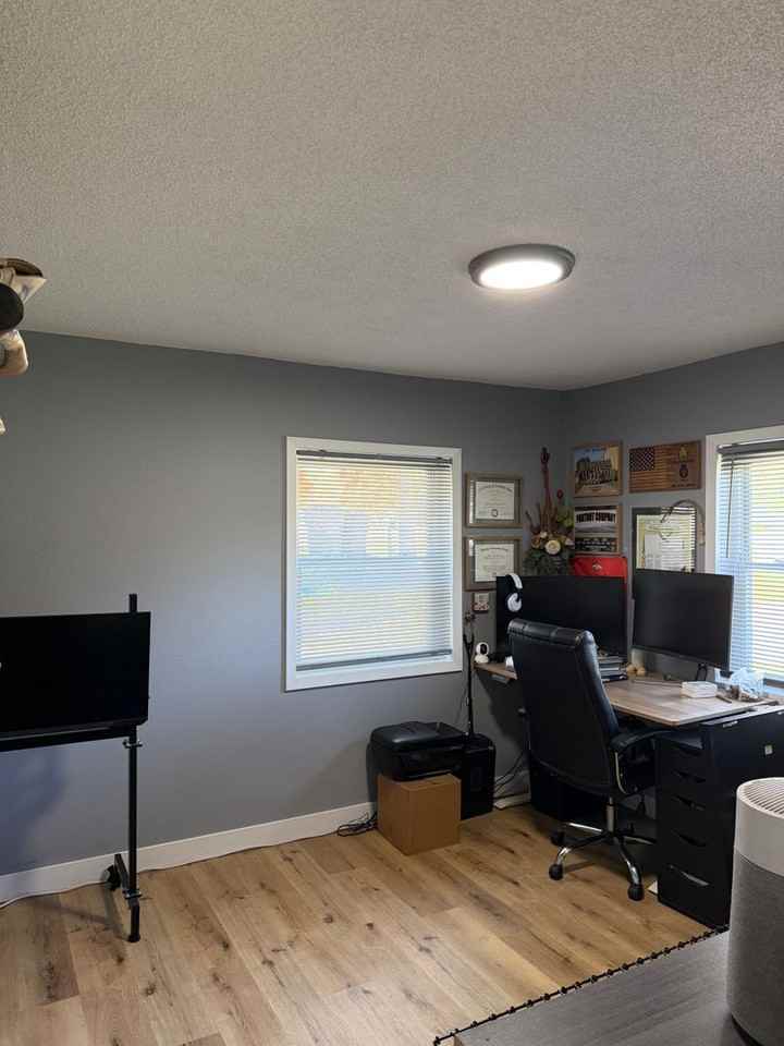 5527 Watters Rd - Photo 3 of 12