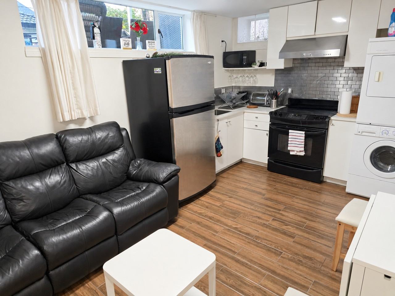 1023 East 17th Avenue - Photo 4 of 8