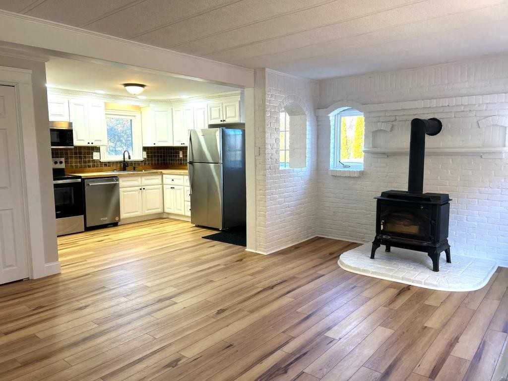 13 Hewey St #1 - Photo 2 of 15