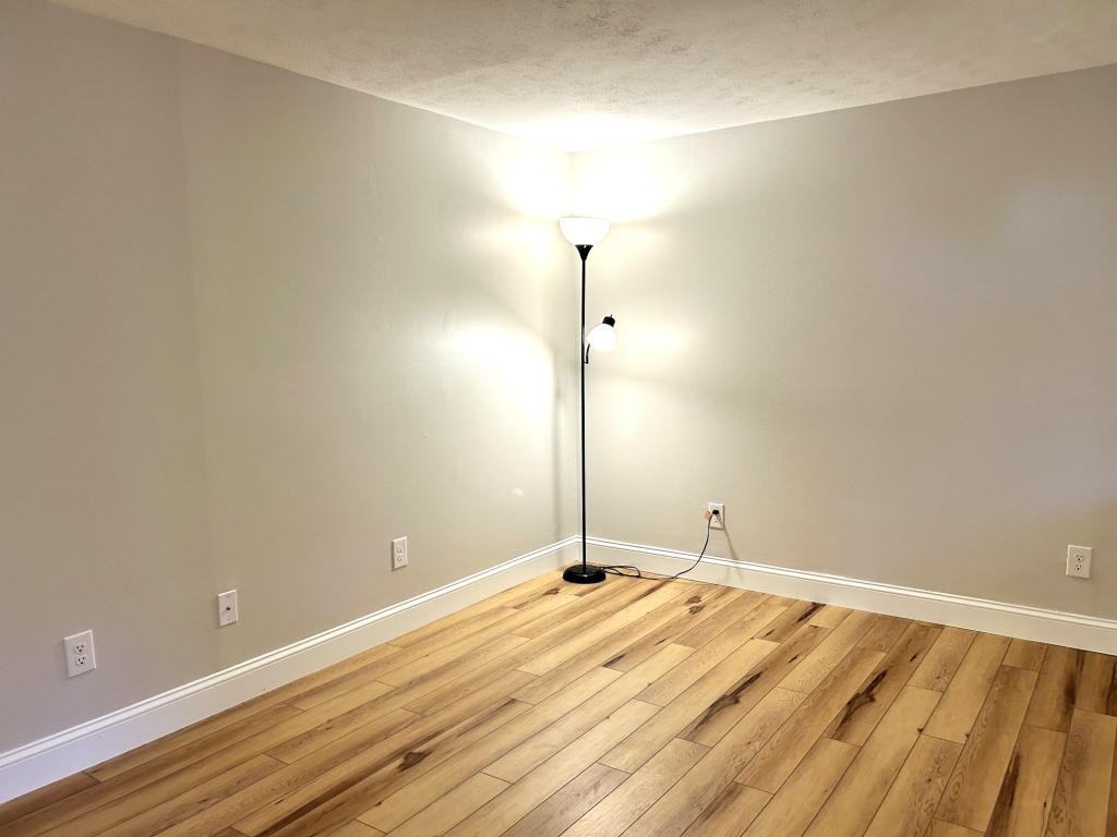 13 Hewey St #2 - Photo 5 of 17