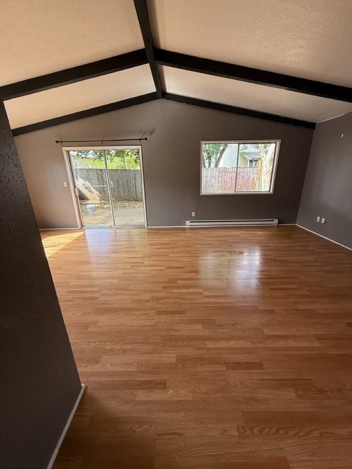 6127 Se 85th Ave - Photo 3 of 10