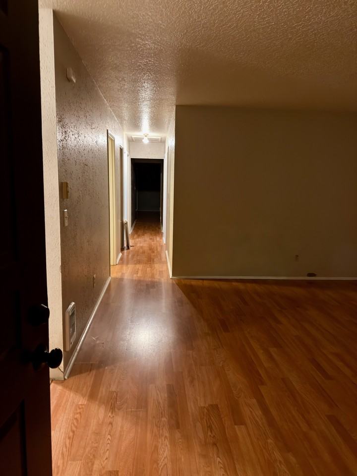 6127 Se 85th Ave - Photo 4 of 10