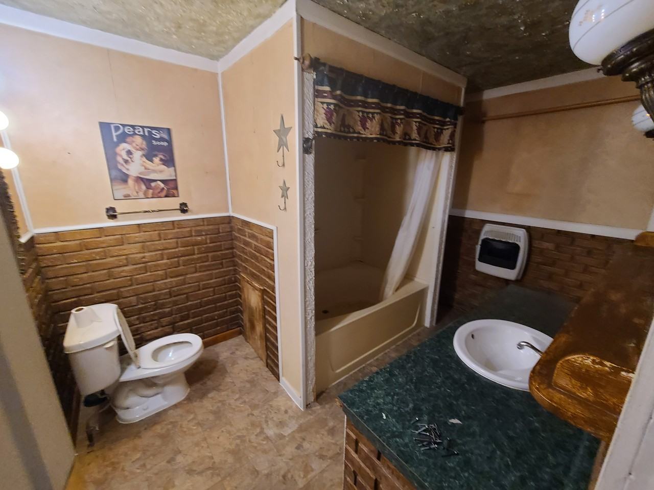 79 Greenwood Ave - Photo 6 of 20