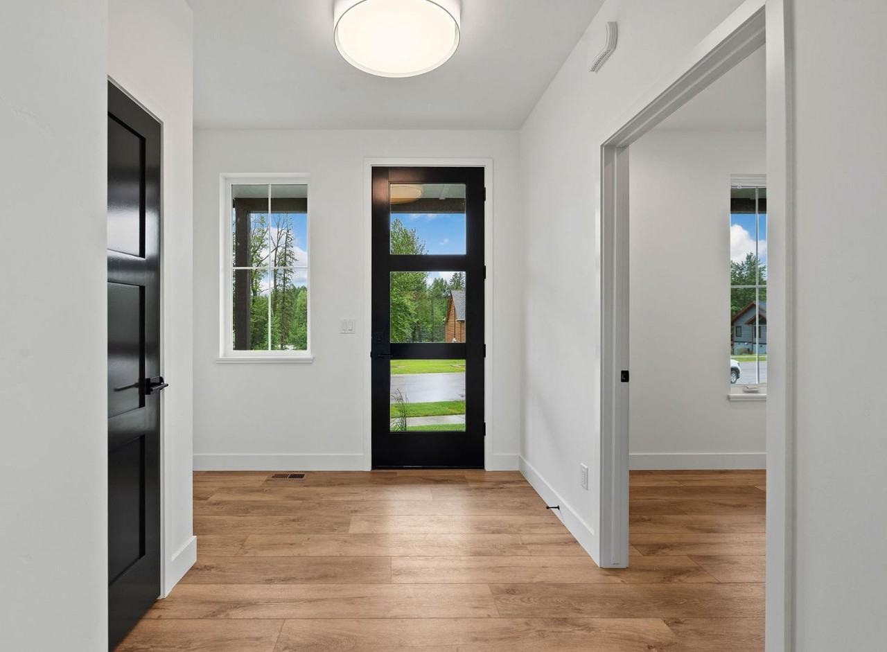 29 Hidden Cedar Loop - Photo 3 of 37