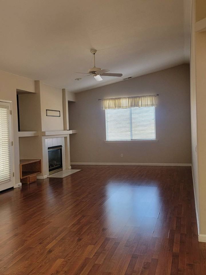 1149 White Oak Loop - Photo 3 of 14