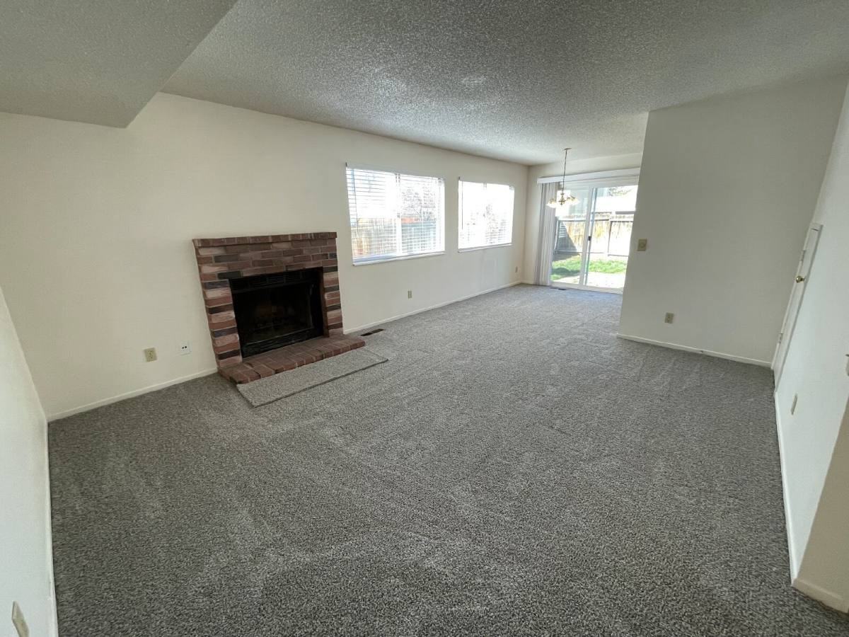 2614 Blossom View Ln - Photo 5 of 17