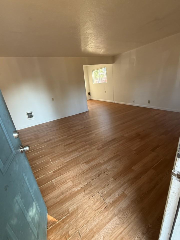 9510 Se 78th Ave - Photo 7 of 10