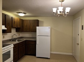 featured image of 40 Dinan Dr #5