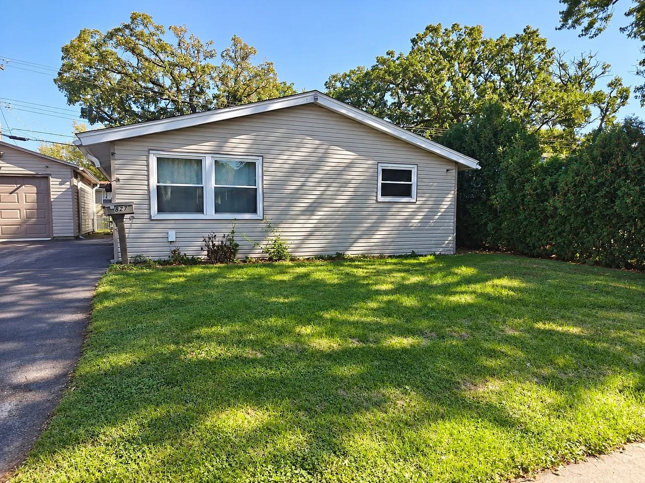 827 Monroe Ave - Photo 2 of 25