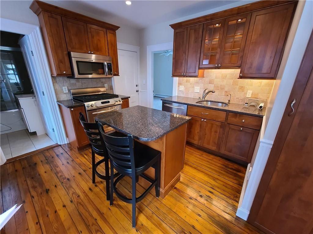 154 Second St ##1 - Photo 3 of 22
