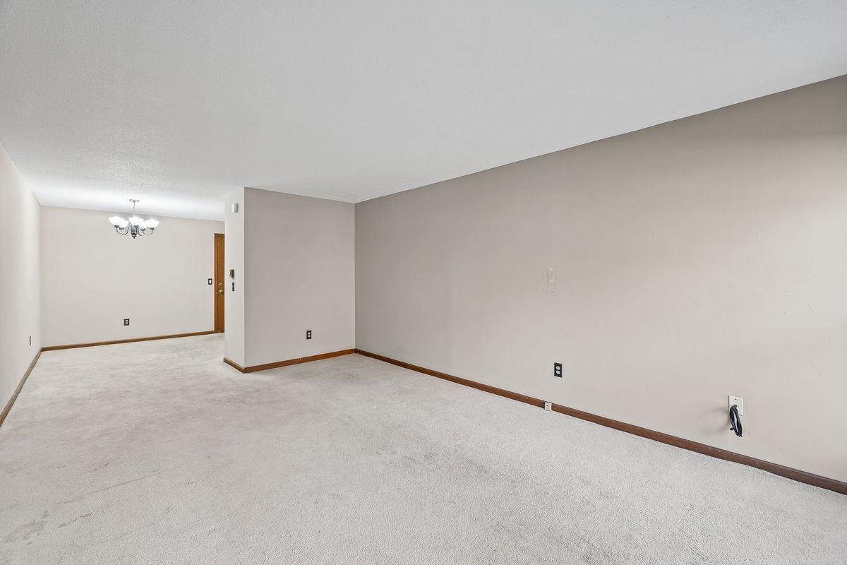 34A Padanaram Rd ##307 - Photo 5 of 13