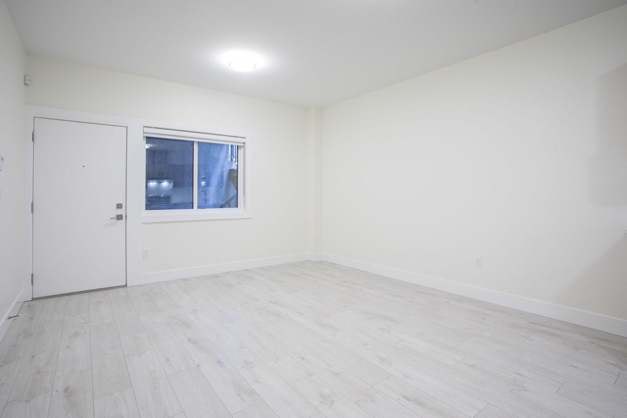 11022 156a St #BS - Photo 6 of 18