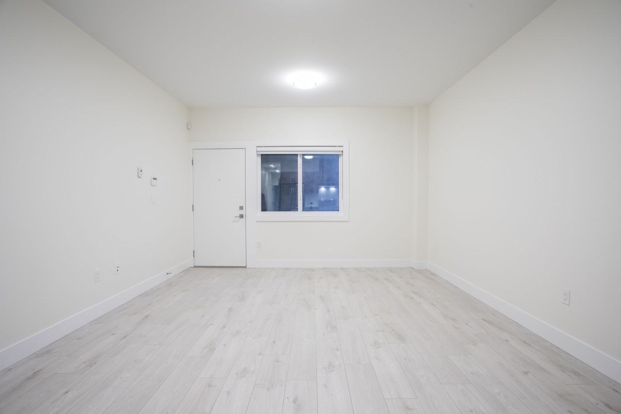 11022 156a St #BS - Photo 7 of 18