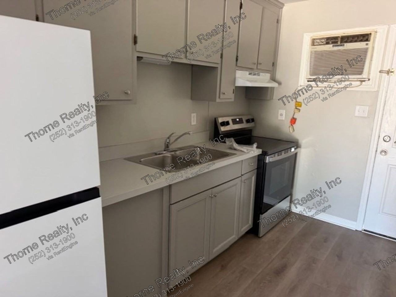 516 Keen St #C - Photo 3 of 10