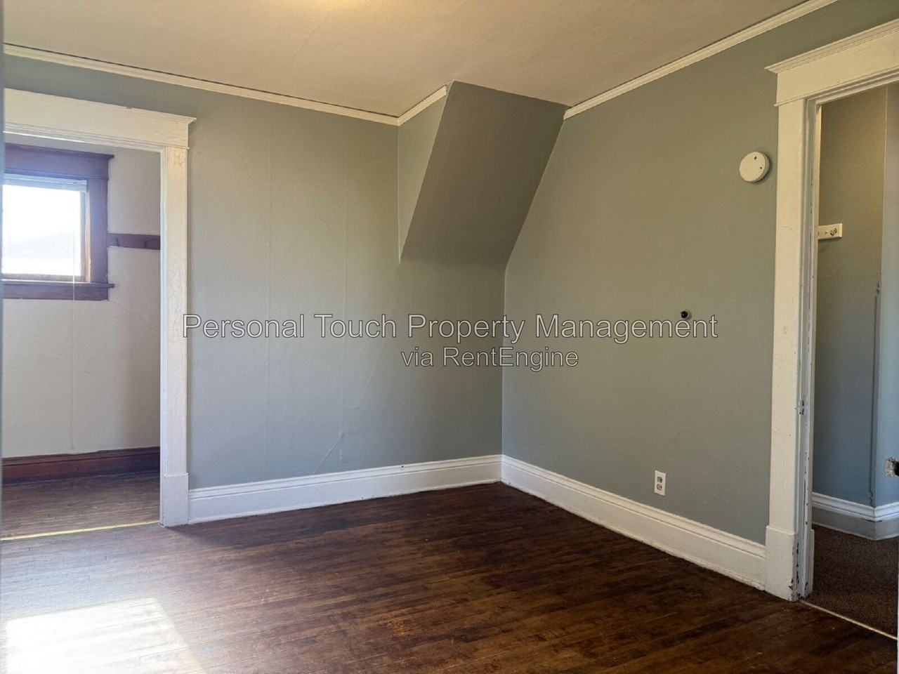 728 8th St N #1 - Photo 4 of 24