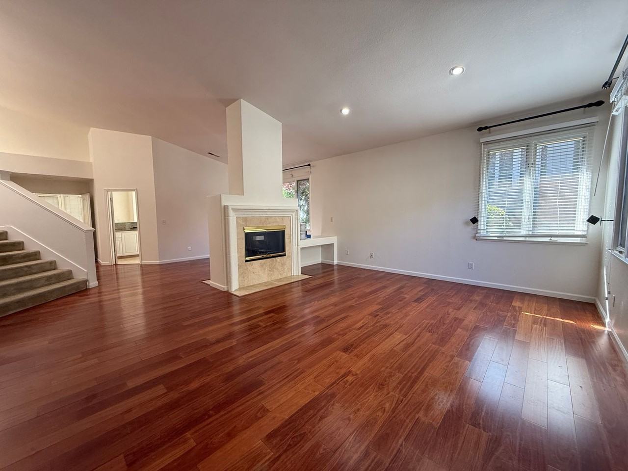 7936 Kemper Ct - Photo 4 of 45