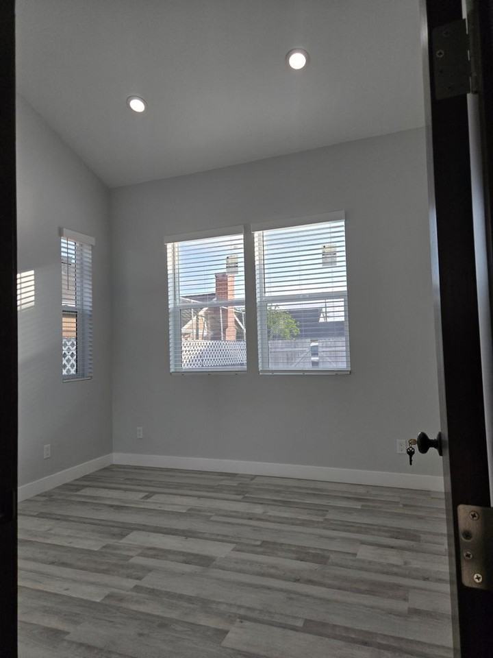 17814 Florwood Ave - Photo 6 of 16