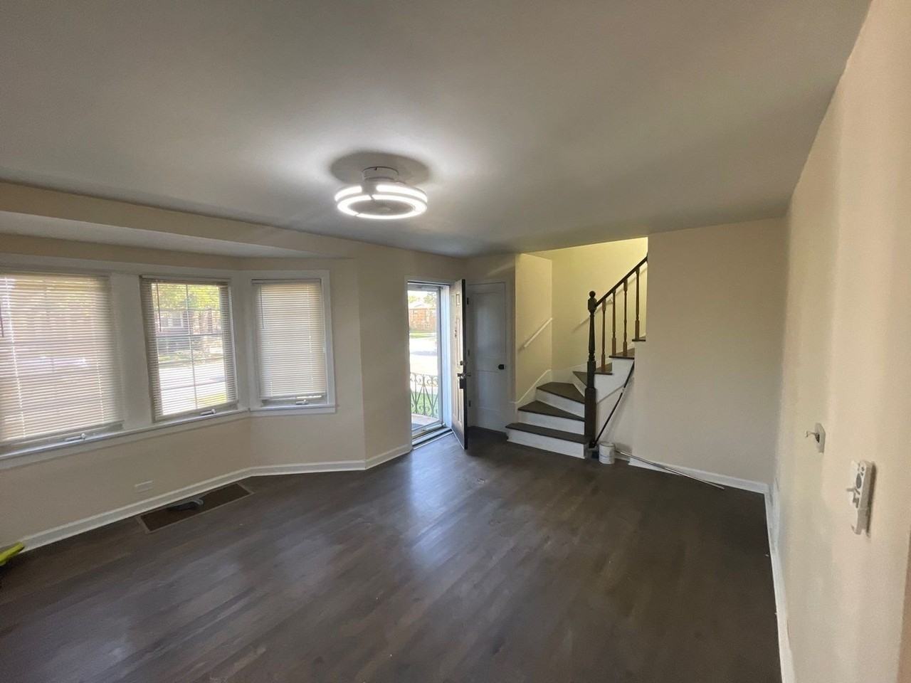 10000 S Forest Ave - Photo 2 of 23