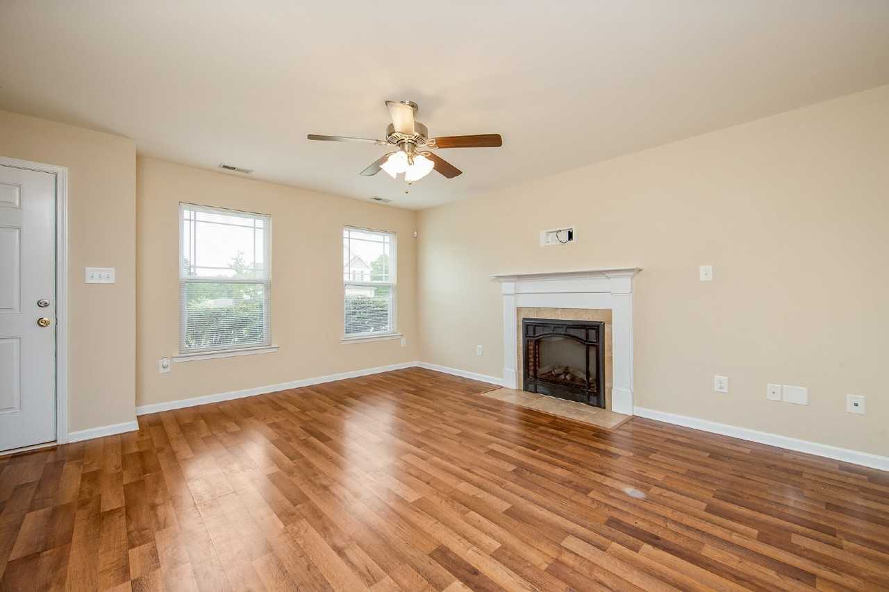 198 New Castle Ln - Photo 5 of 28