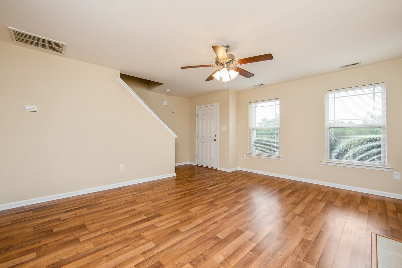 198 New Castle Ln - Photo 7 of 28