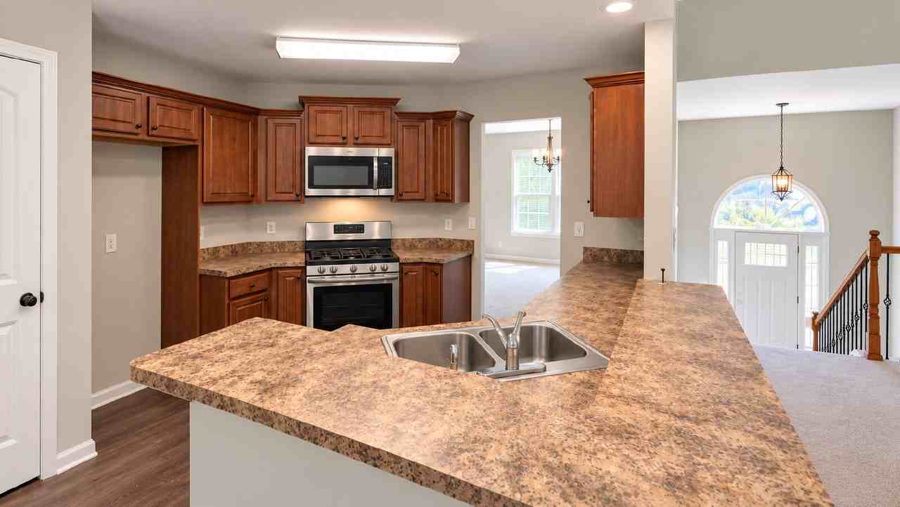 7 Mckinley Ct Se - Photo 5 of 20