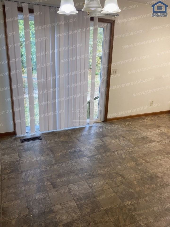 127 Cascade Ave - Photo 6 of 13