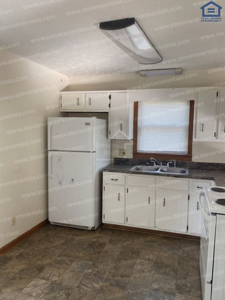 127 Cascade Ave - Photo 7 of 13