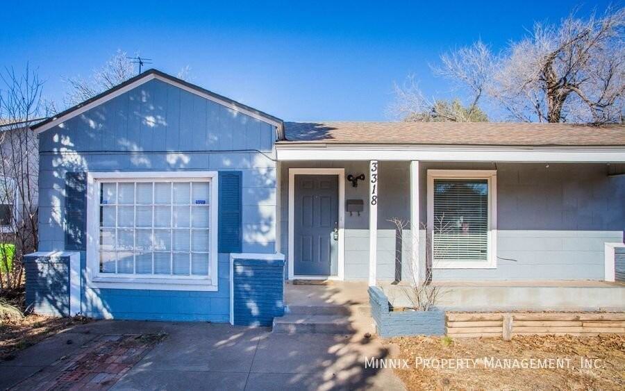3318 32nd St - Photo 2 of 31