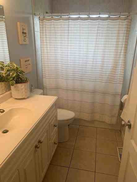 4415 Bowness Rd Nw - Photo 6 of 10