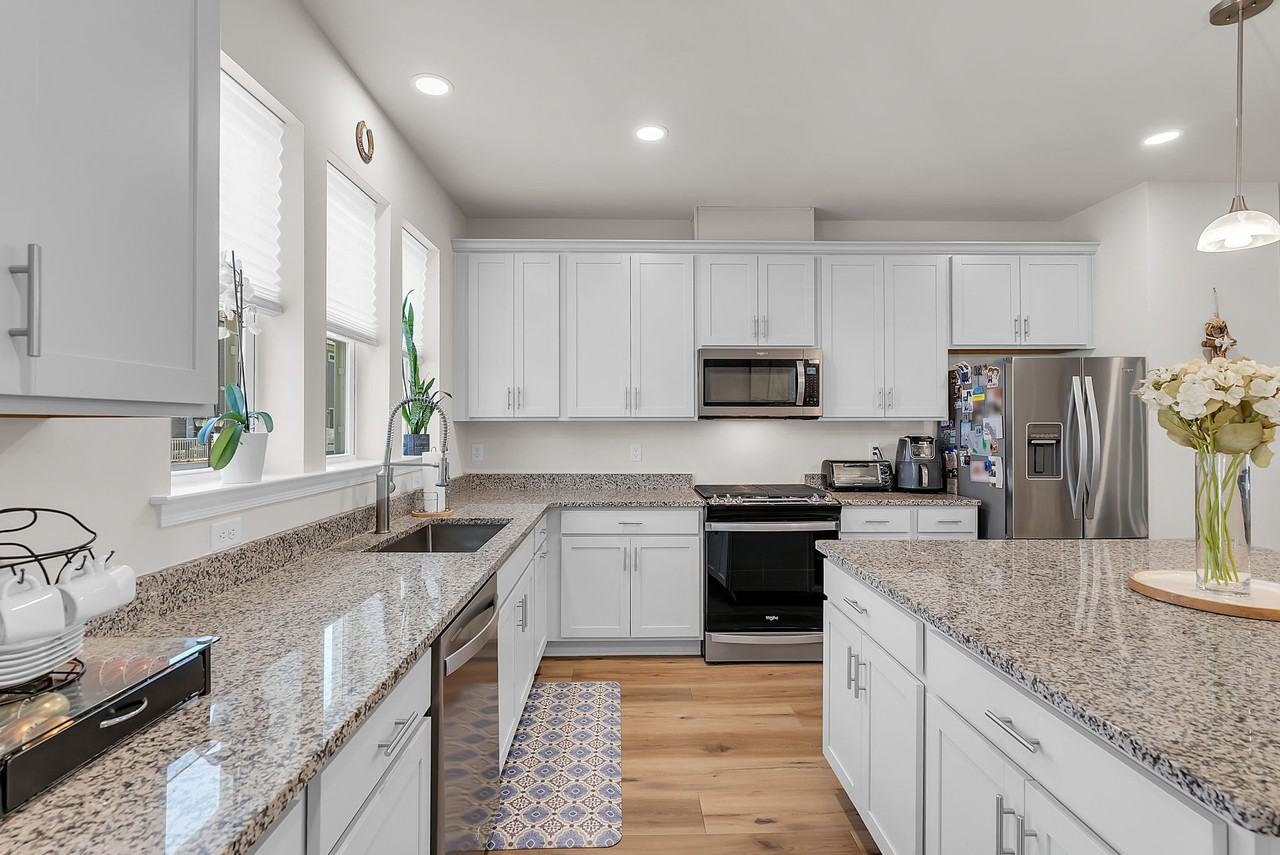 36 Atlantic Aly #36 - Photo 5 of 25