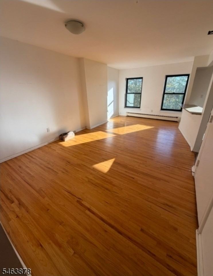 545 Bramhall Ave #3 - Photo 4 of 8