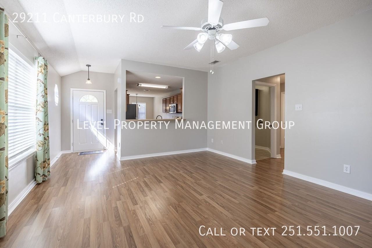 29211 Canterbury Rd - Photo 2 of 15