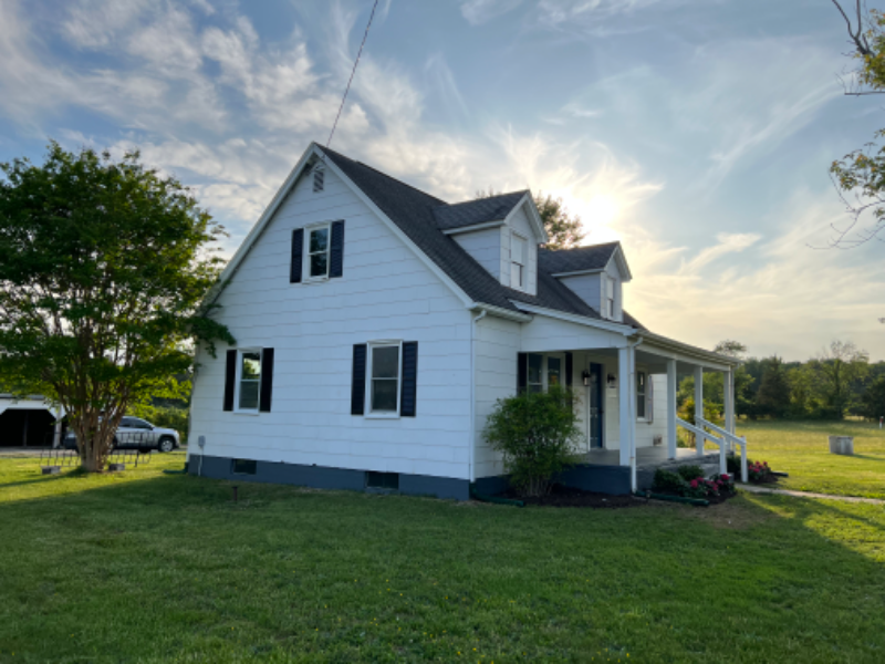 1461 Warrenton Rd - Photo 2 of 14