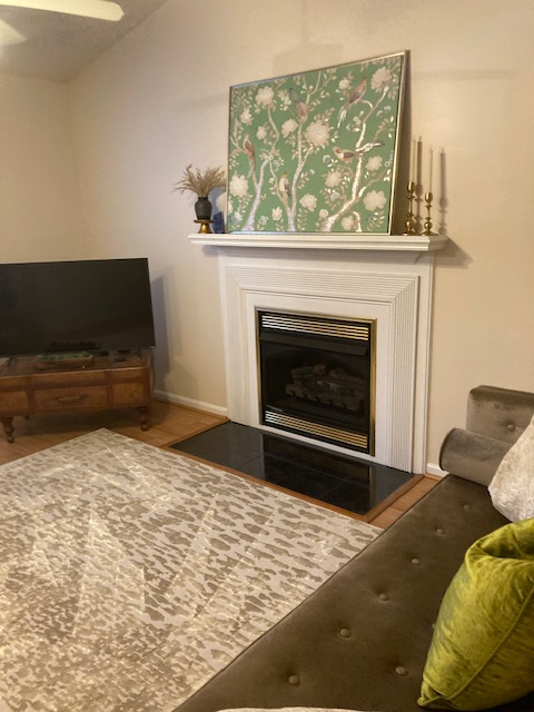 654 Aspen St - Photo 4 of 26