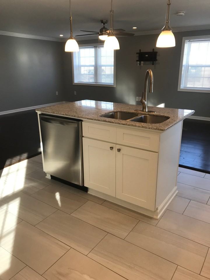 80 Duluth Ave - Photo 2 of 10