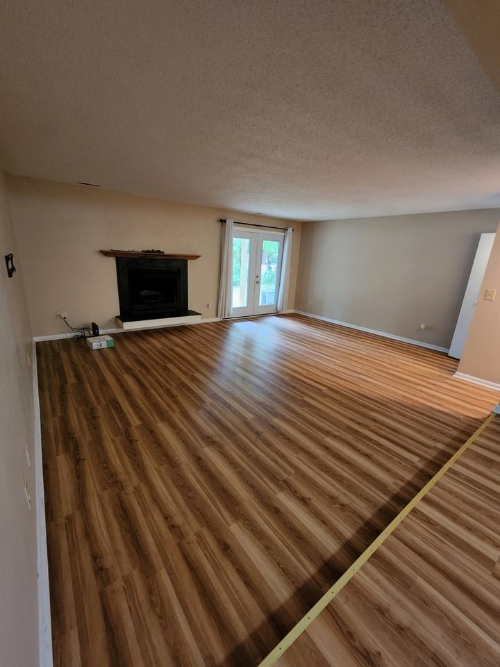 2115 Point Hollow Ct - Photo 5 of 13