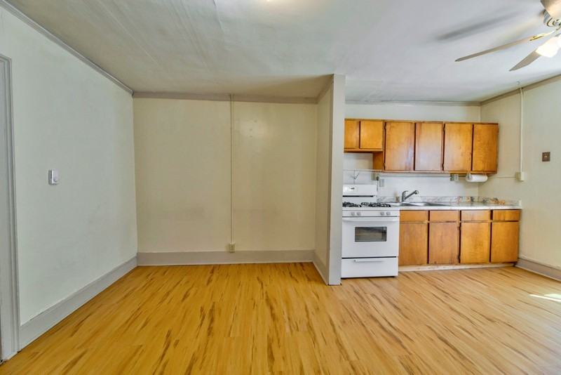 262 N 4th St #B - Photo 7 of 10
