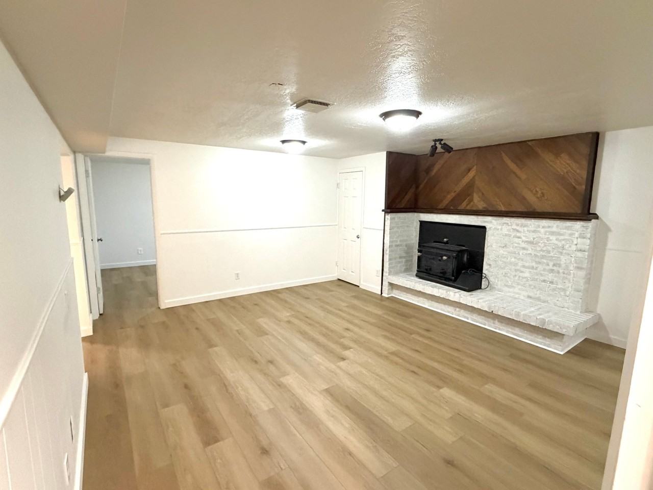 2156 E Falcon Way #BS - Photo 3 of 10