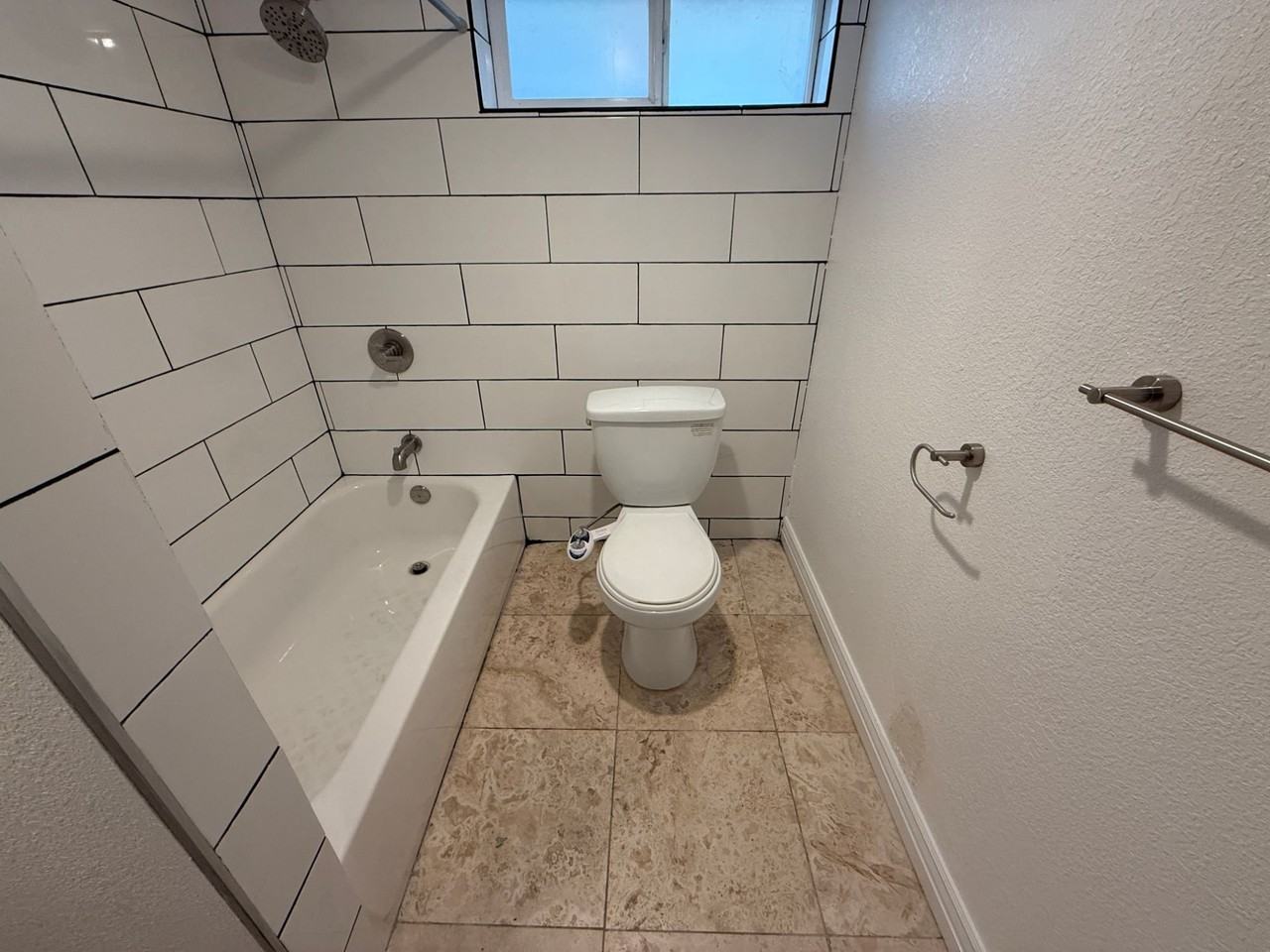 2629 S Glenmare St - Photo 2 of 3