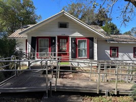 featured image of 528 Martin Luther King Dr